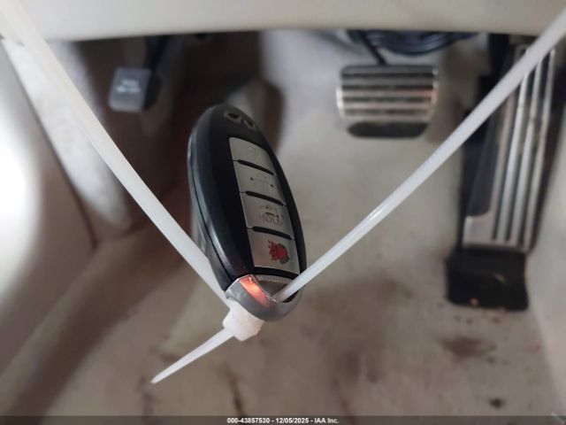 INFINITI M37 Image 8