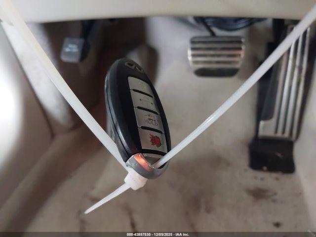 INFINITI M37 Image 8