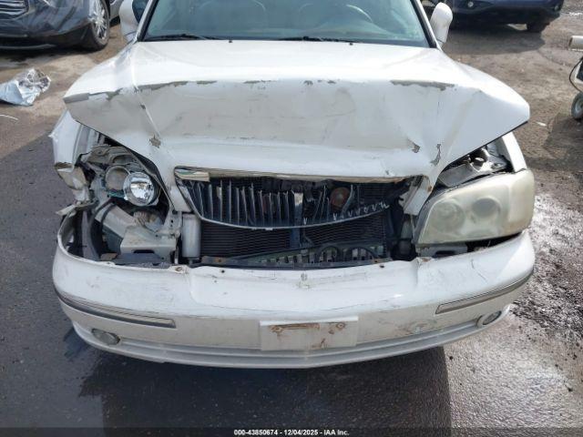 Hyundai XG350 L Image 8