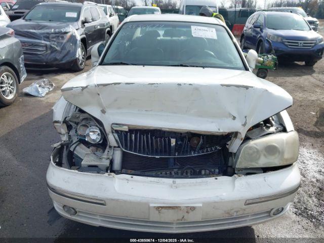 Hyundai XG350 L Image 12