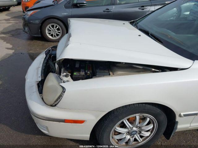 Hyundai XG350 L Image 18