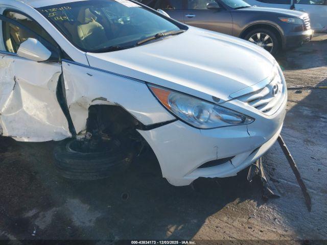 Hyundai SONATA Gls Image 17