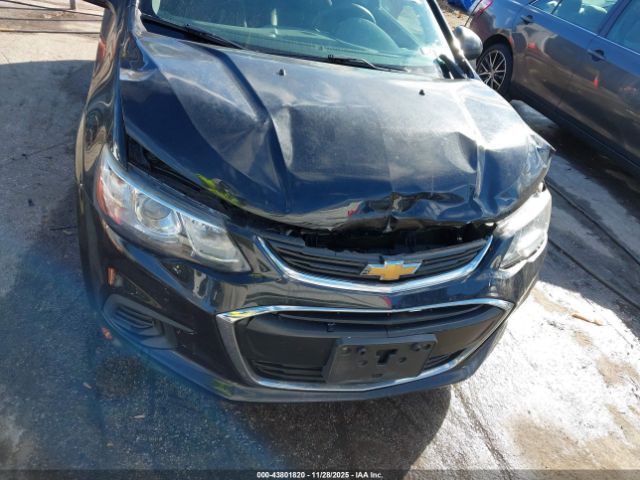 Chevrolet Sonic Lt Auto Image 6