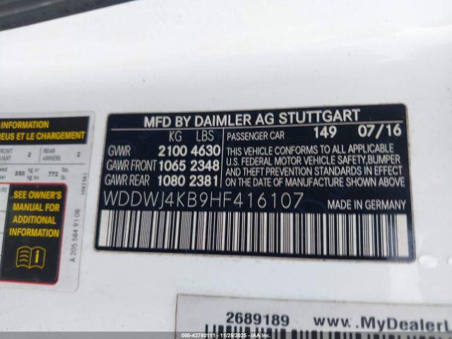 Mercedes-Benz C-Class 4matic Image 8