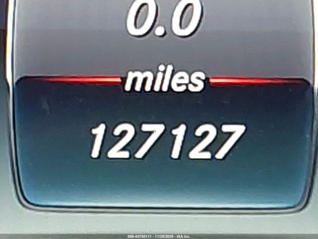 Mercedes-Benz C-Class 4matic Image 13