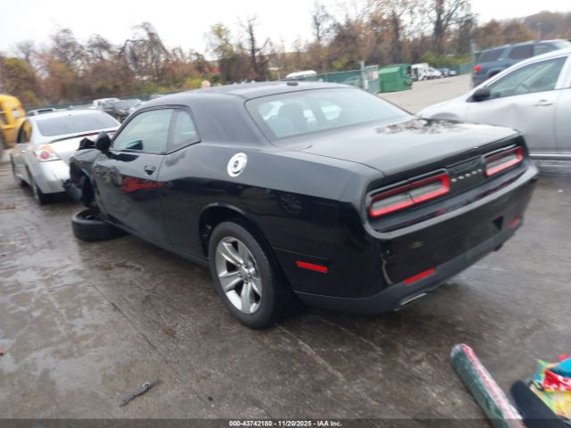 Dodge Challenger Sxt Image 4