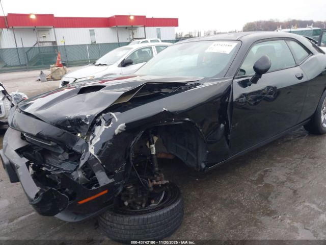 Dodge Challenger Sxt Image 10