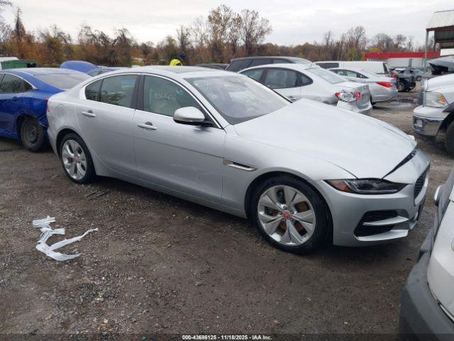 Jaguar XE S Awd Automatic Image 1