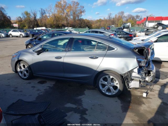 Chevrolet Cruze Premier Auto Image 13