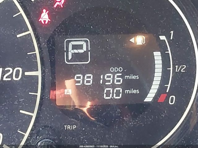 Nissan Versa Sv Image 12