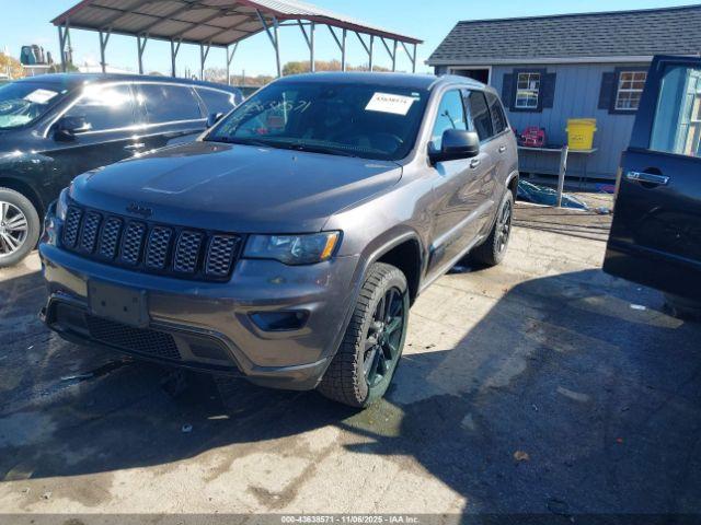 Jeep Grand Cherokee Altitude 4x4 Image 3