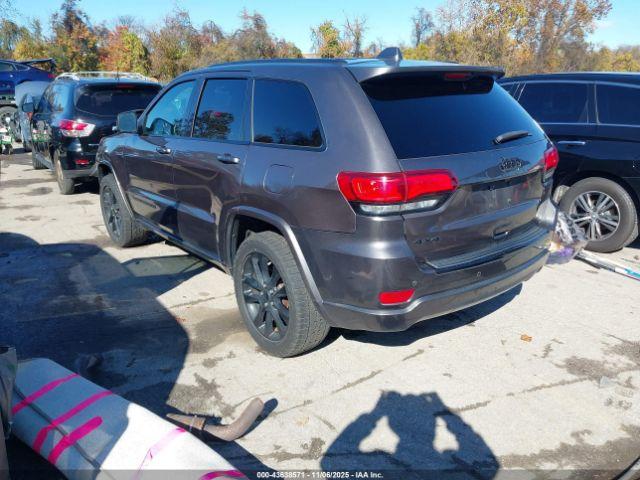 Jeep Grand Cherokee Altitude 4x4 Image 4