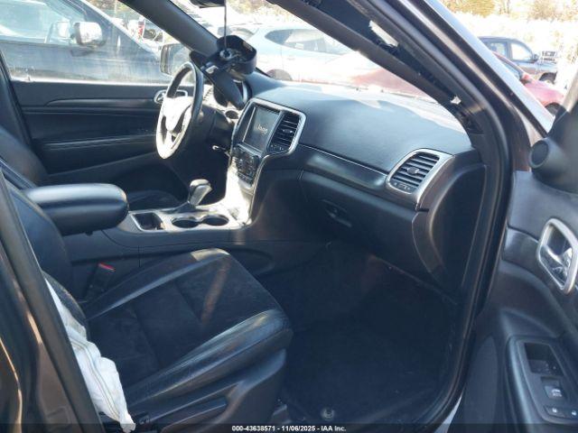 Jeep Grand Cherokee Altitude 4x4 Image 5