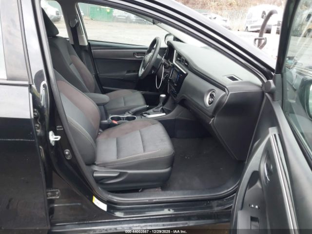 Toyota Corolla Le Image 5