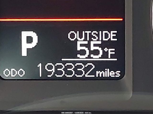 Toyota Corolla Le Image 16