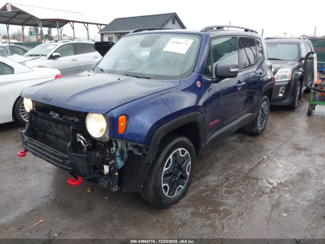 Jeep Renegade Trailhawk Image 16