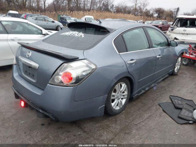 Nissan Altima 2.5 S Image 7