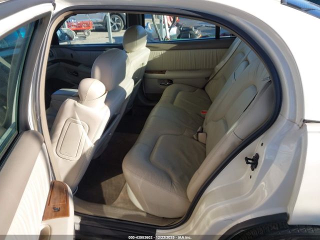 Buick Park Avenue Image 8