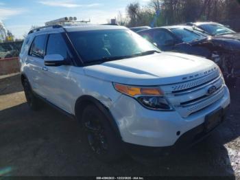  Salvage Ford Explorer