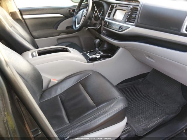 Toyota Highlander Le Image 4