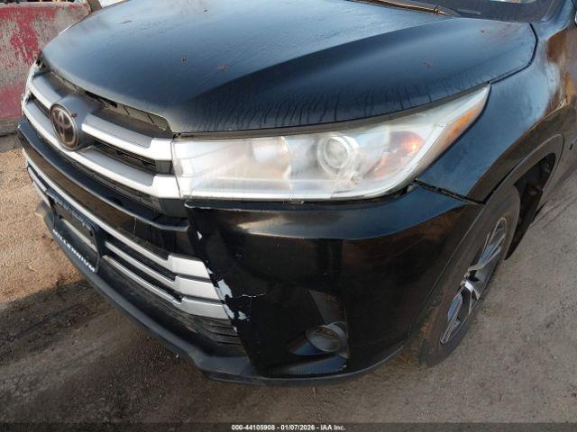 Toyota Highlander Le Image 18
