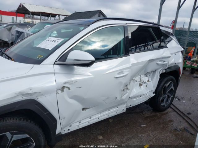 Hyundai TUCSON Limited Image 11