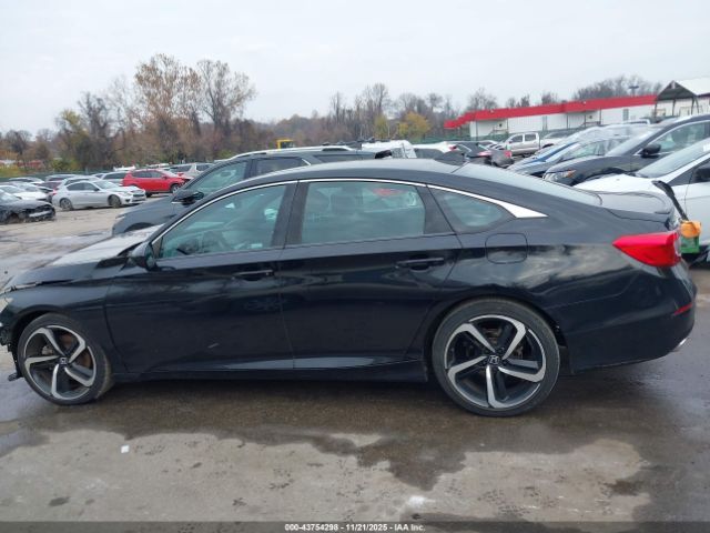Honda Accord Sport 2.0t Image 16