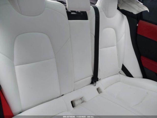 Tesla Model 3 Long Range Dual Motor All-wheel Drive Image 7