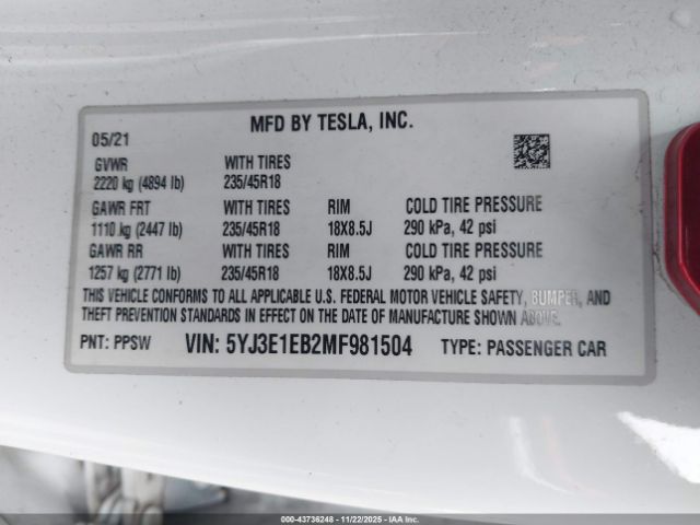 Tesla Model 3 Long Range Dual Motor All-wheel Drive Image 11
