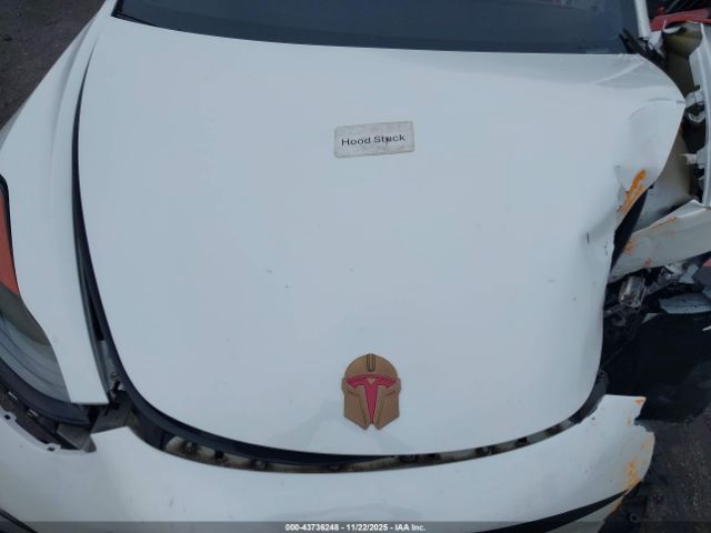 Tesla Model 3 Long Range Dual Motor All-wheel Drive Image 6