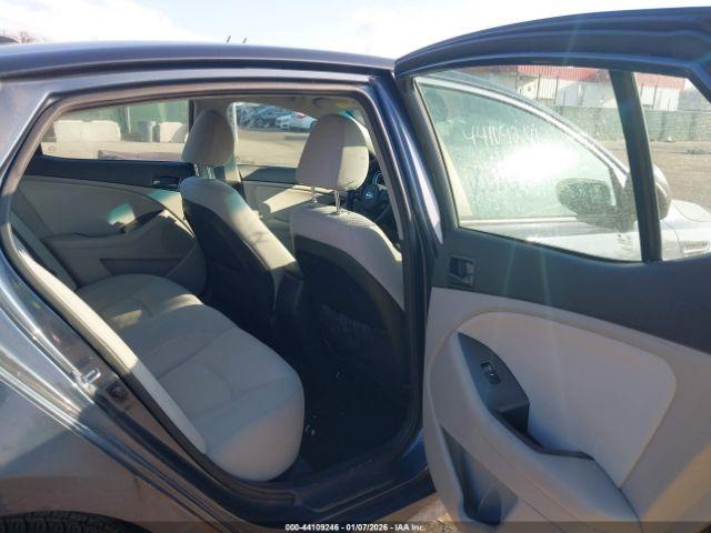 Kia Optima Lx Image 5