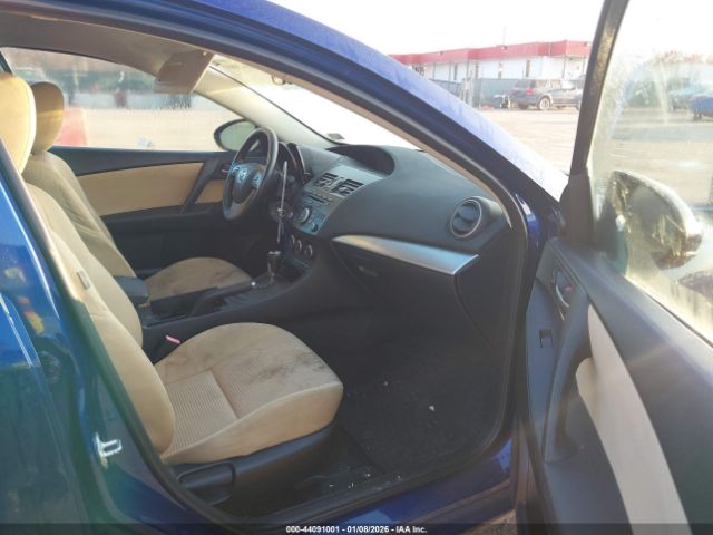 Mazda Mazda3 I Touring Image 2