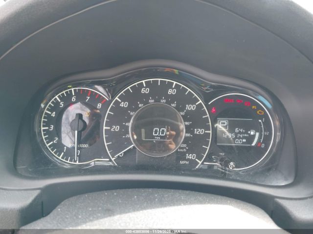 Nissan Versa Image 7