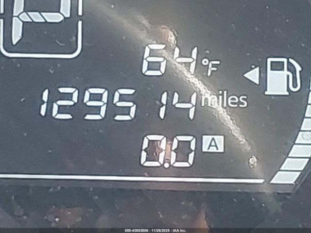 Nissan Versa Image 11