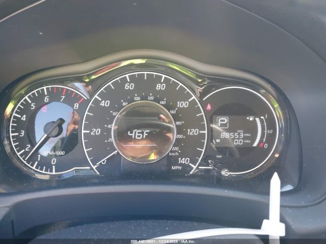 Nissan Versa Sv Image 8