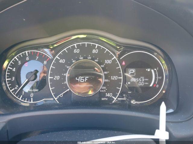 Nissan Versa Sv Image 8