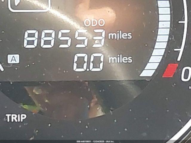 Nissan Versa Sv Image 12