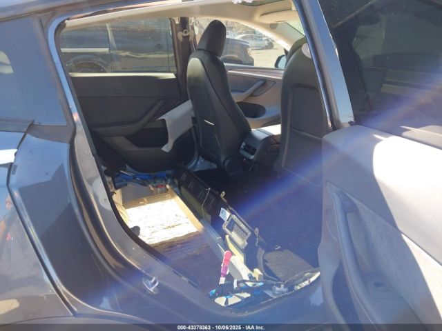 Tesla Model Y Performance Dual Motor All-wheel Drive Image 10