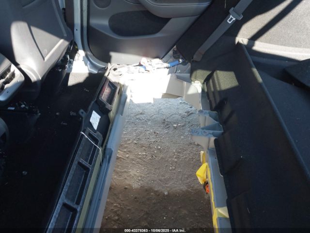 Tesla Model Y Performance Dual Motor All-wheel Drive Image 14