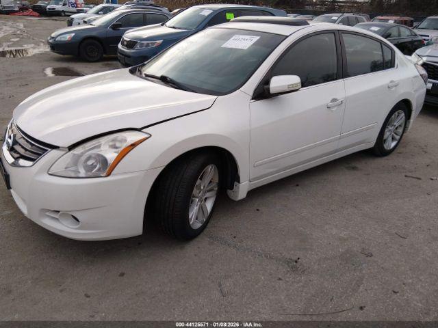 Nissan Altima 3.5 Sr Image 2