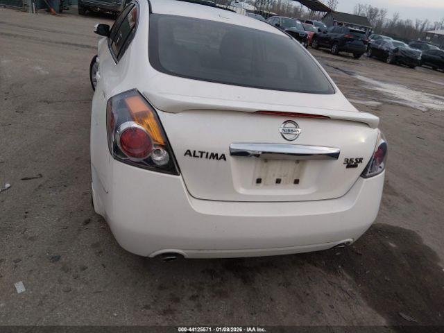 Nissan Altima 3.5 Sr Image 8