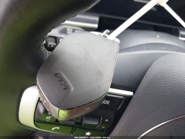 Kia K5 Gt-line Image 9