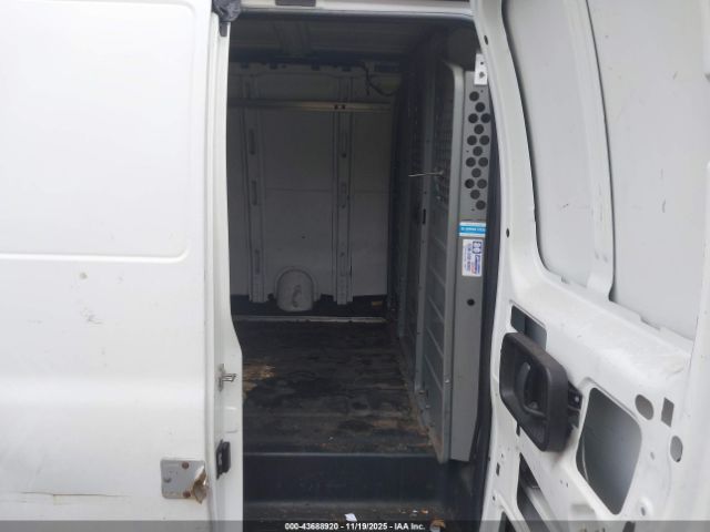 Chevrolet Express Work Van Image 5