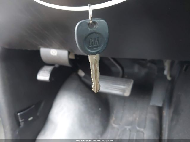 Chevrolet Express Work Van Image 2