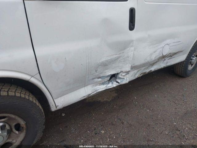 Chevrolet Express Work Van Image 13