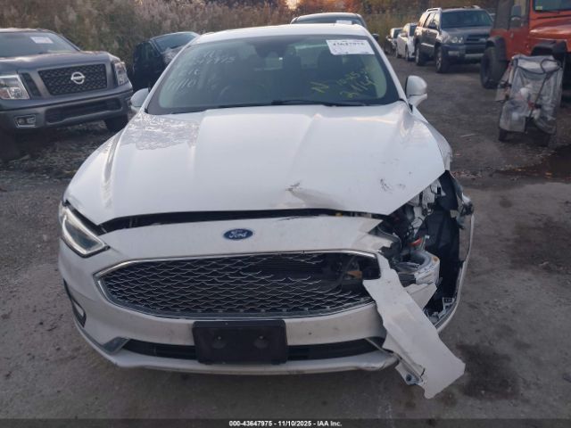 Ford Fusion Titanium Image 9