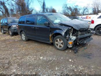  Salvage Chrysler Town & Country