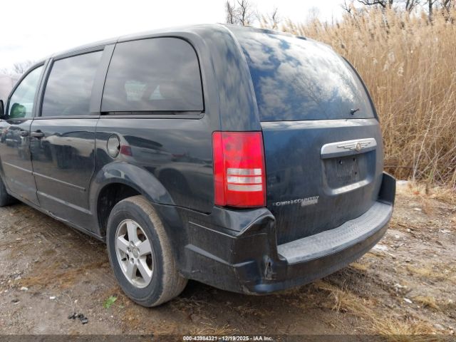 Chrysler Town & Country Lx Image 7