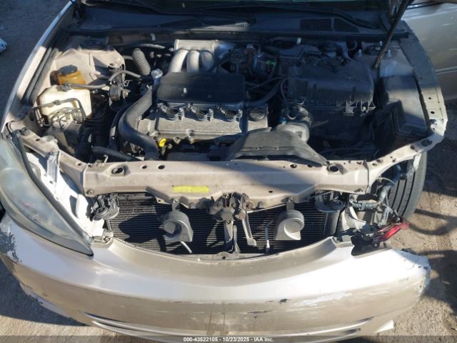 Toyota Camry Xle V6 Image 8