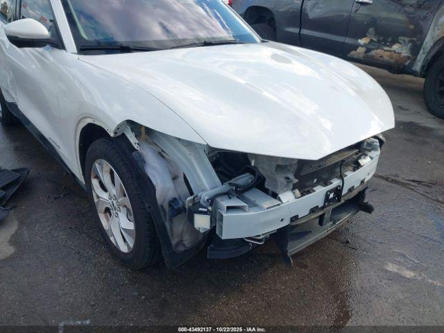 Ford Mustang Premium Image 19